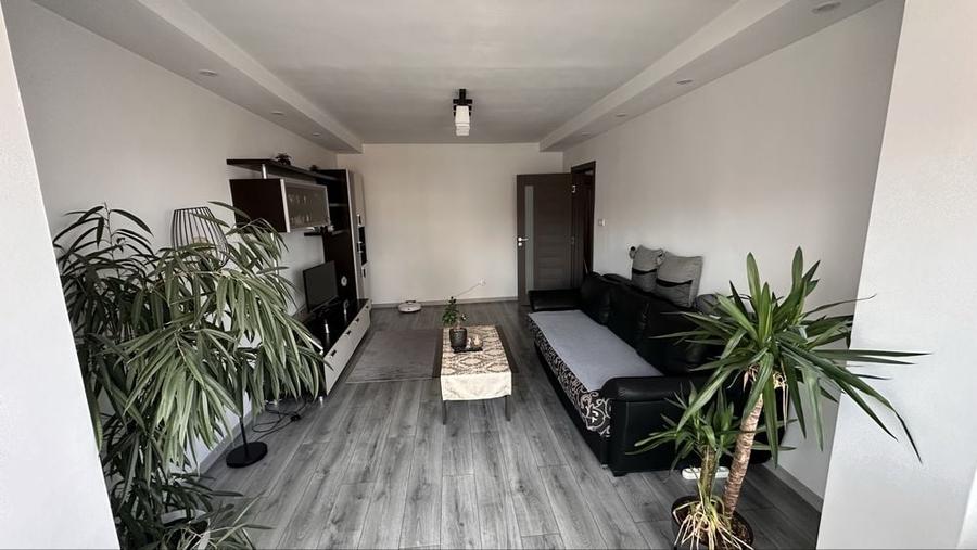 Apartament cu 2 camere decomandat în Tudor