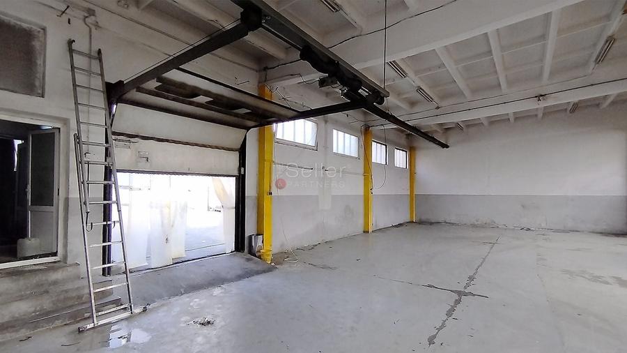Spațiu industrial, de 215 mp, în Bartolomeu