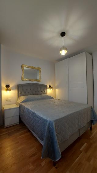 Apartament cu 3 camere semidecomandat, mobilat în Berceni