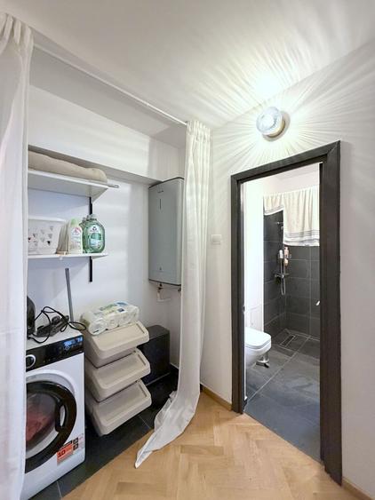 Apartament cu 3 camere semidecomandat, mobilat în Titulescu