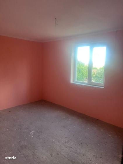 Casă cu 4 camere în Milești
