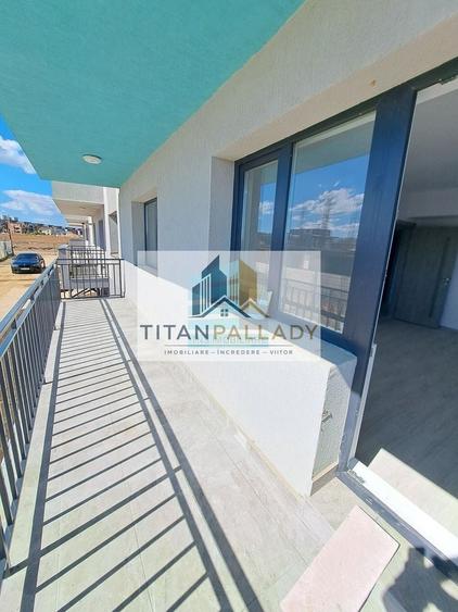 Apartament cu 3 camere decomandat în Titan