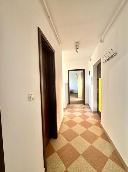 Apartament cu 2 camere decomandat în Complex Studențesc