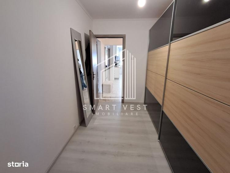 Apartament cu 3 camere semidecomandat în Micro 17