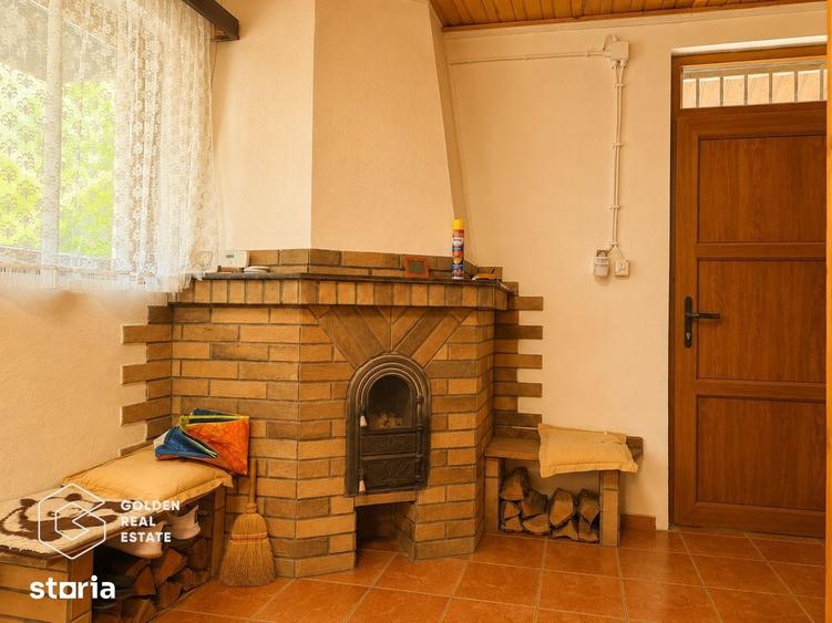 Casă cu 4 camere cu Teren 150 Mp în Periam