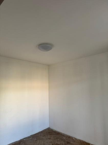 Apartament cu 2 camere semidecomandat în Horea