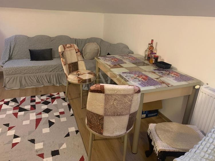 Apartament cu 3 camere decomandat în Florești — fotografia 2