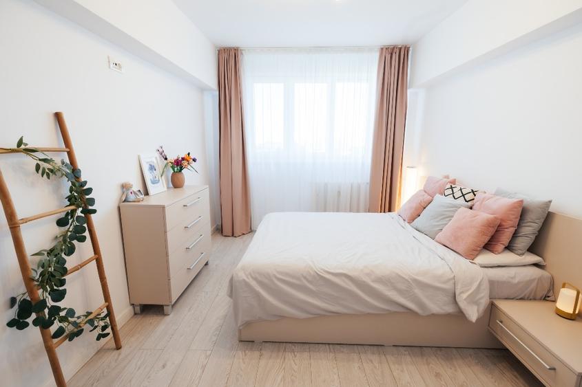 Apartament cu 2 camere decomandat în Titan