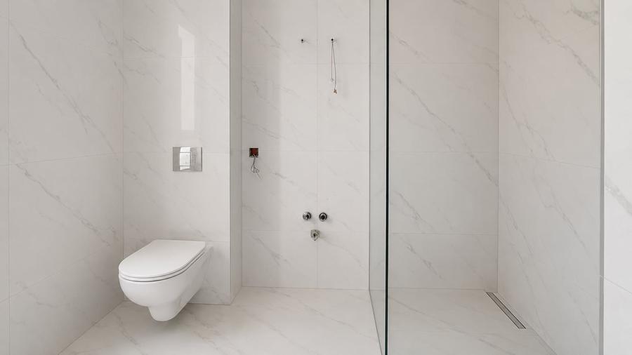 Apartament cu 3 camere semidecomandat în Bragadiru