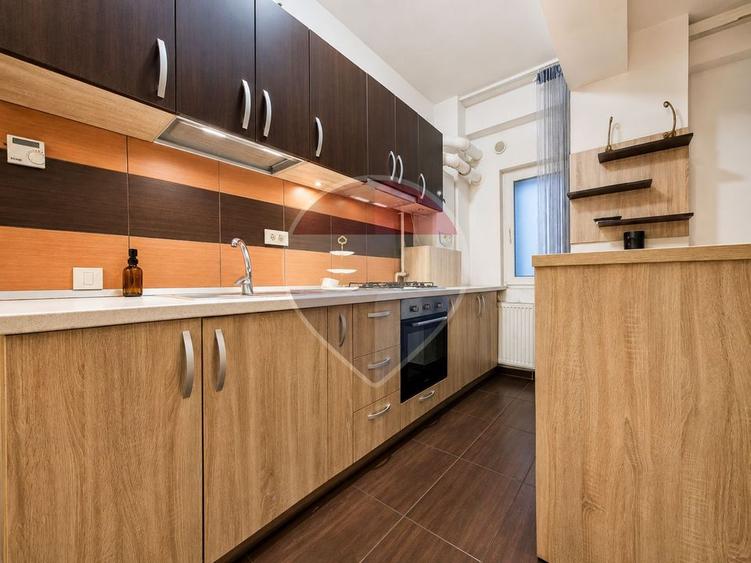 Apartament cu 3 camere semidecomandat în Chiajna