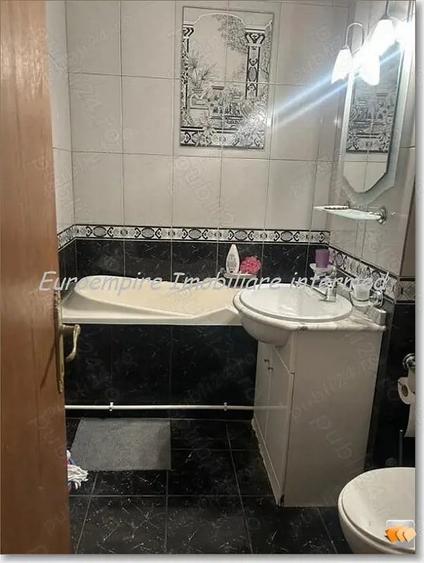 Apartament cu 3 camere decomandat, mobilat în Abator
