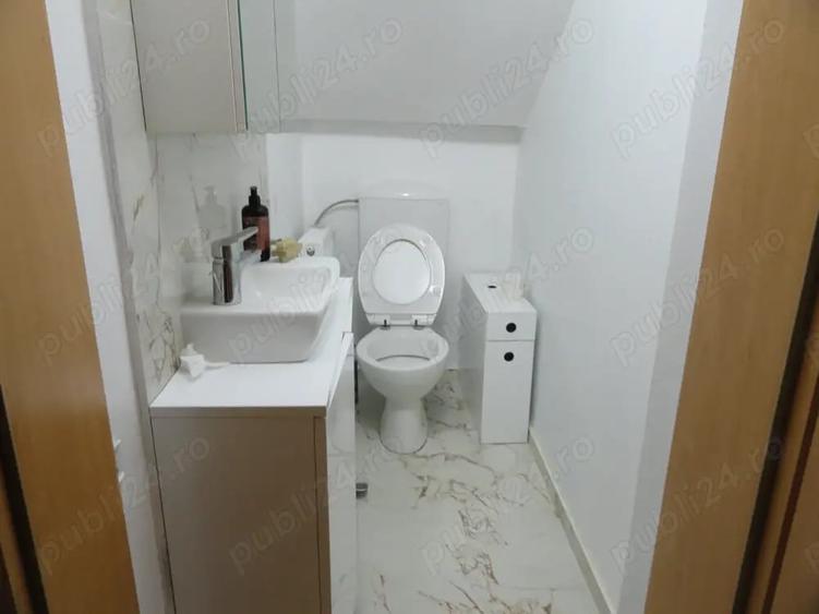 Casă cu 5 camere cu Teren 500 Mp în Central
