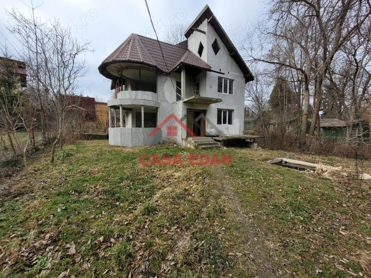 Casă cu 3 camere în Breaza