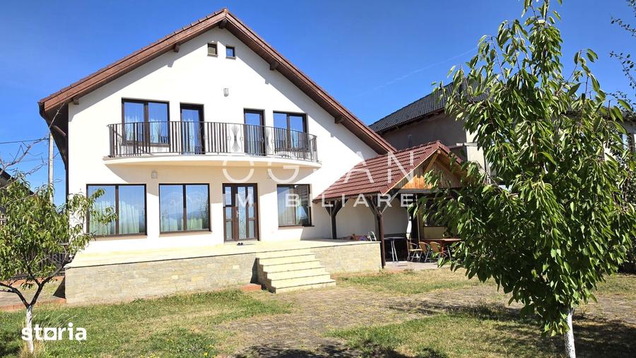 Casă cu 5 camere cu Teren 865 Mp în Central