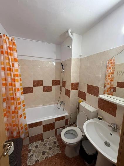 Garsonieră decomandată în Palat