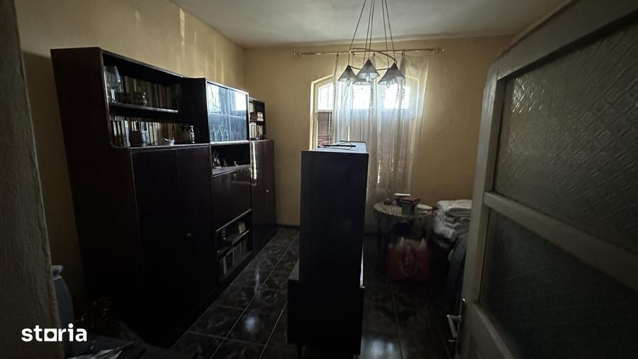 Casă cu 4 camere cu Teren 1524 Mp în Tache