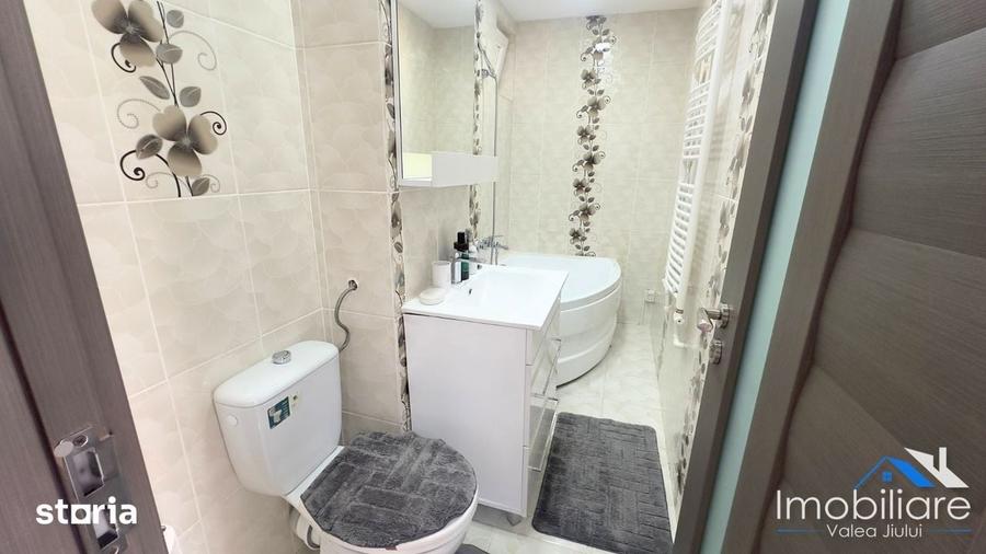 Apartament cu 3 camere în Petros