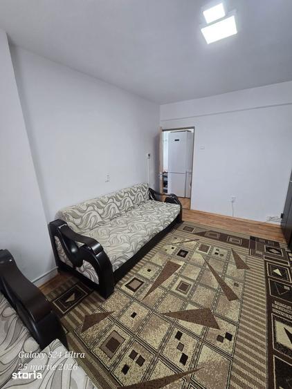 Garsoniera c.f.1/dec Mioveni 39000euro - 5