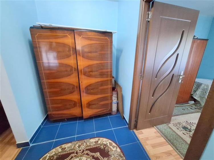 Apartament 2 camere semidecomandat, zona Narcisa - 6