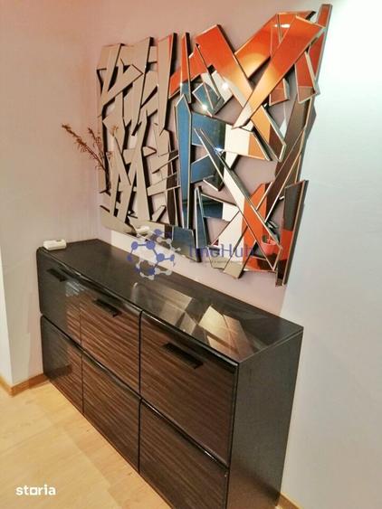 Apartament cu 3 camere, mobilat în Central