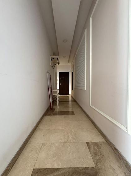 Apartament cu 3 camere semidecomandat, mobilat în Aviației