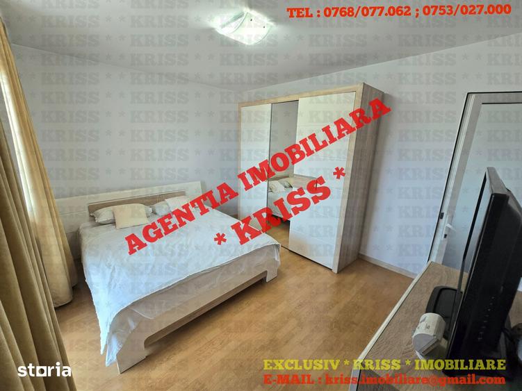 Casă cu 4 camere cu Teren 330 Mp în Central