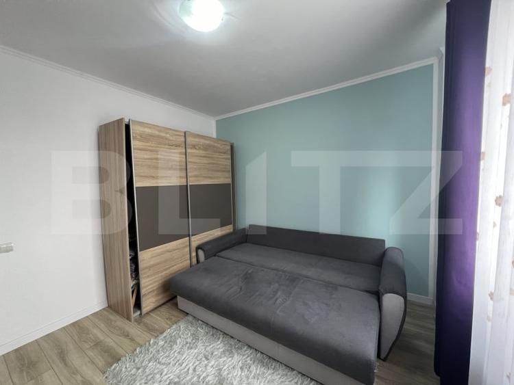 Apartament cu 2 camere semidecomandat, mobilat în Florești