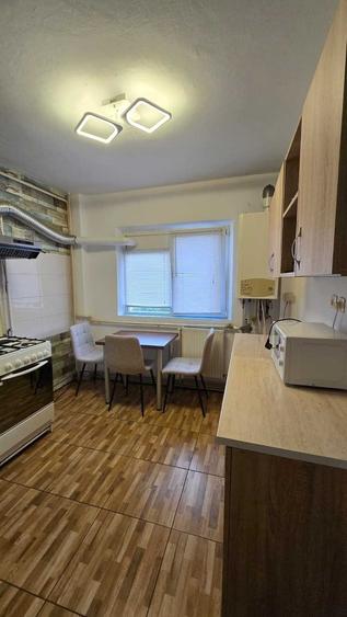 Apartament cu 3 camere decomandat în Militari