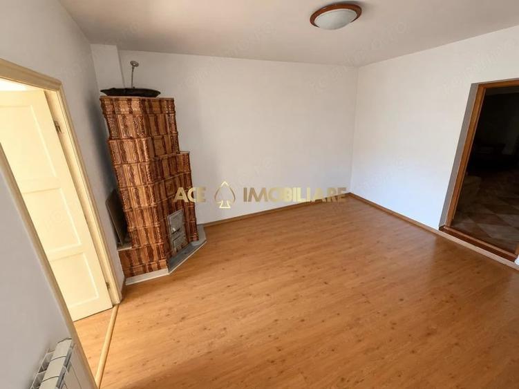 Casă cu 10 camere în 13 Septembrie