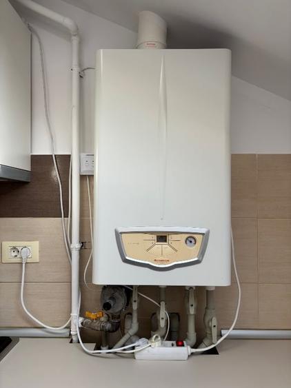 Apartament cu 2 camere decomandat, mobilat în Drumul Taberei