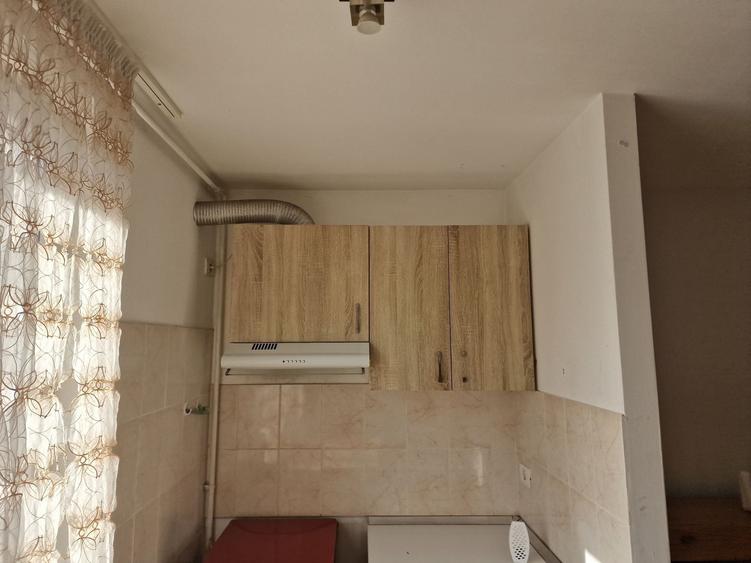 Apartament cu 2 camere semidecomandat în Mărăței
