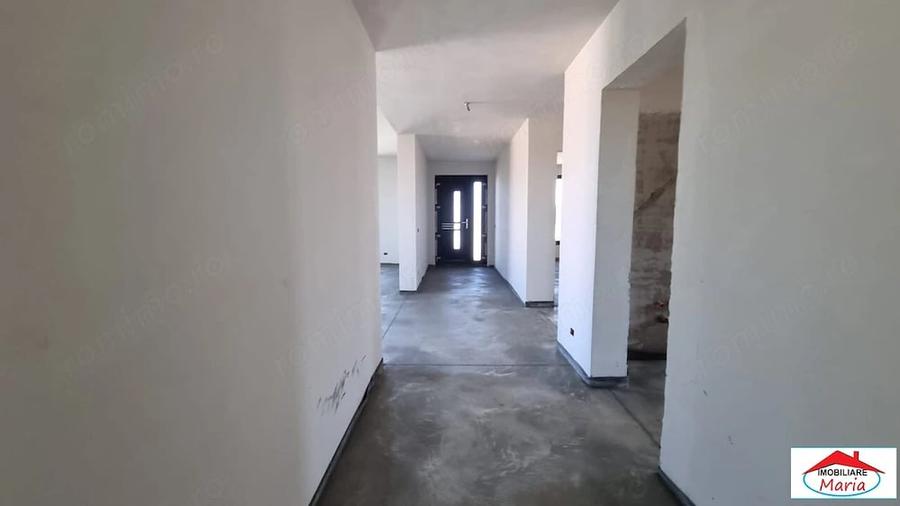 Casă cu Teren 670 Mp în Central