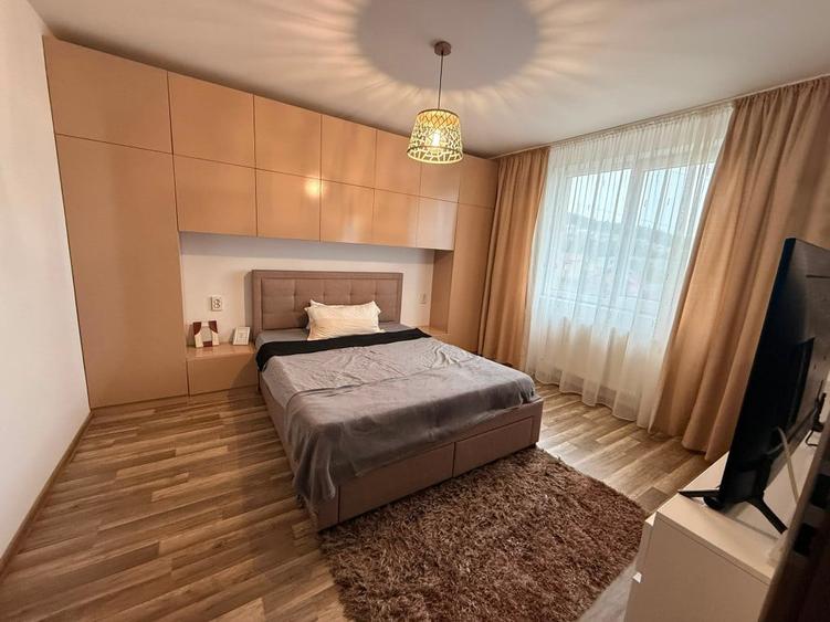 Apartament 2 camere semidecomandat zona Razoare - 10