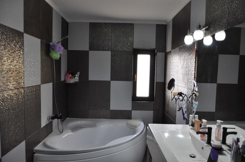 Casă cu 4 camere cu Teren 600 Mp în Chiajna
