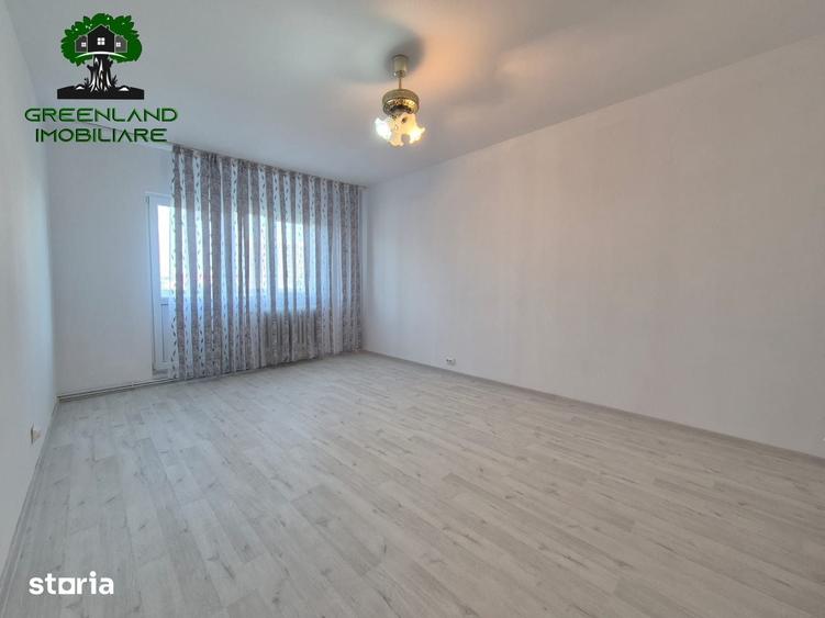 Apartament cu 3 camere decomandat în Frumoasa