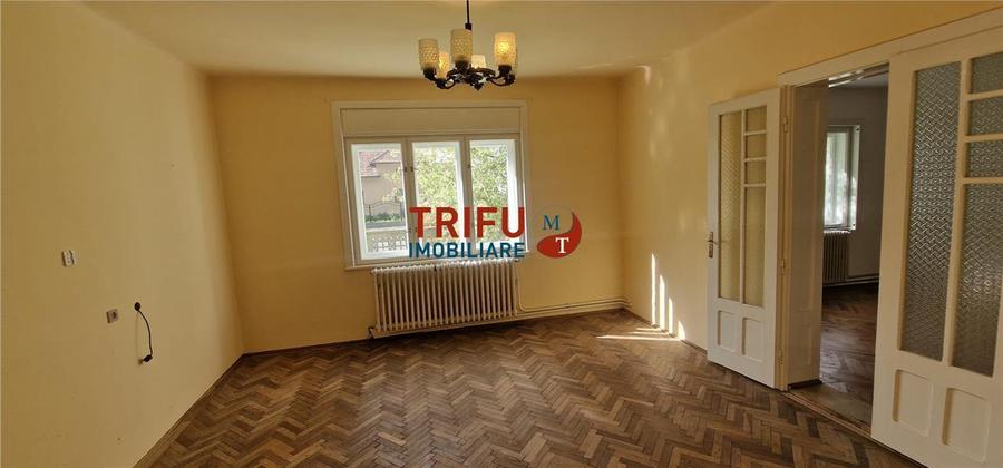 Casă individuală cu 4 camere cu Canalizare în Cetate