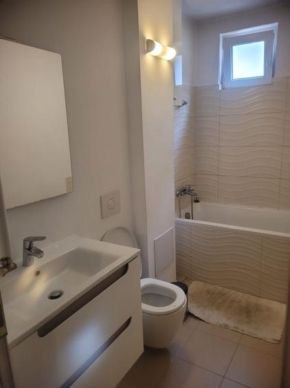 Apartament cu 2 camere decomandat în Exterior Vest