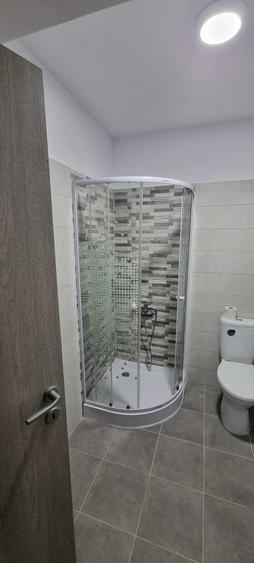 Apartament cu 2 camere decomandat în Valea Adâncă