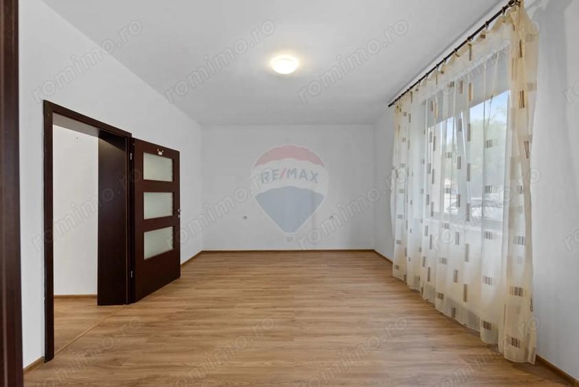 Spațiu comercial, de 75 mp, în Pârneava