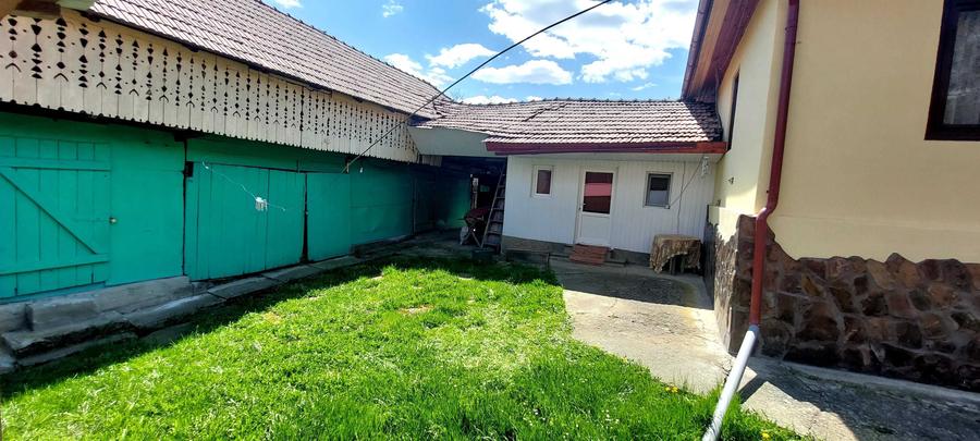 Casă cu 3 camere în Cotumba