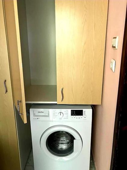 Apartament cu 2 camere semidecomandat în Cetate