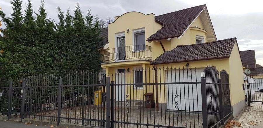 Casă cu 6 camere cu Teren 329 Mp în Trei Stejari