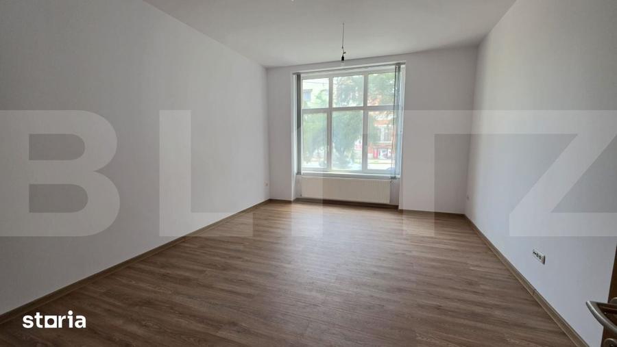 Apartament cu 8 camere în Iosefin