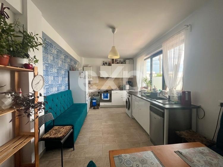Casă individuală cu 4 camere cu Teren 230 Mp în Tunari