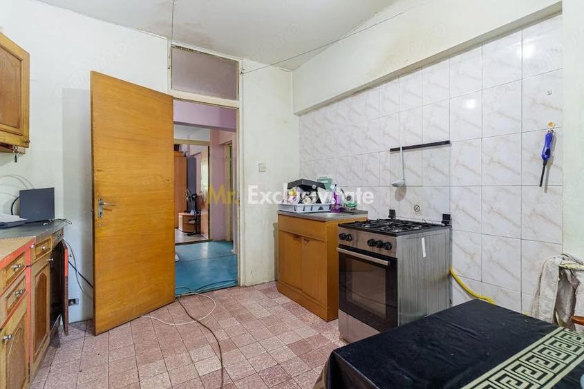 Apartament cu 3 camere decomandat în Sebastian