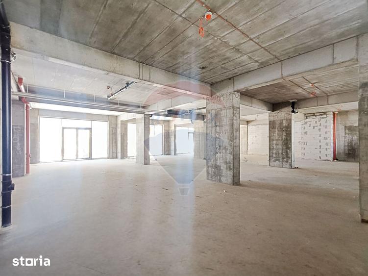 Spațiu comercial, de 281.3 mp, în Central