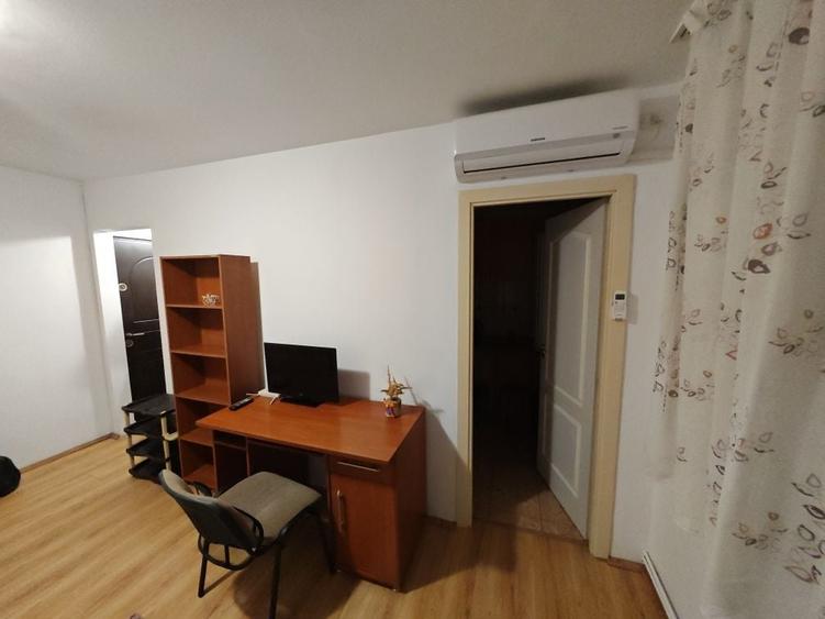 Garsonieră decomandată în Olimpia-Stadion