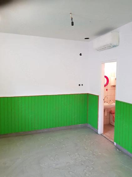 Spațiu comercial, de 40 mp, în Central