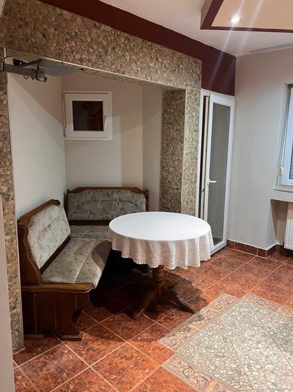 Apartament cu 2 camere semidecomandat în Micro 16