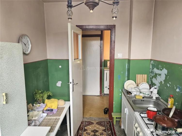 Apartament cu 2 camere semidecomandat în Micro I